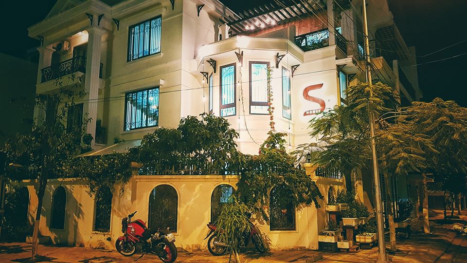 Top 10 hostel Nha Trang đẹp giá rẻ gần biển, trung tâm và khu phố tây