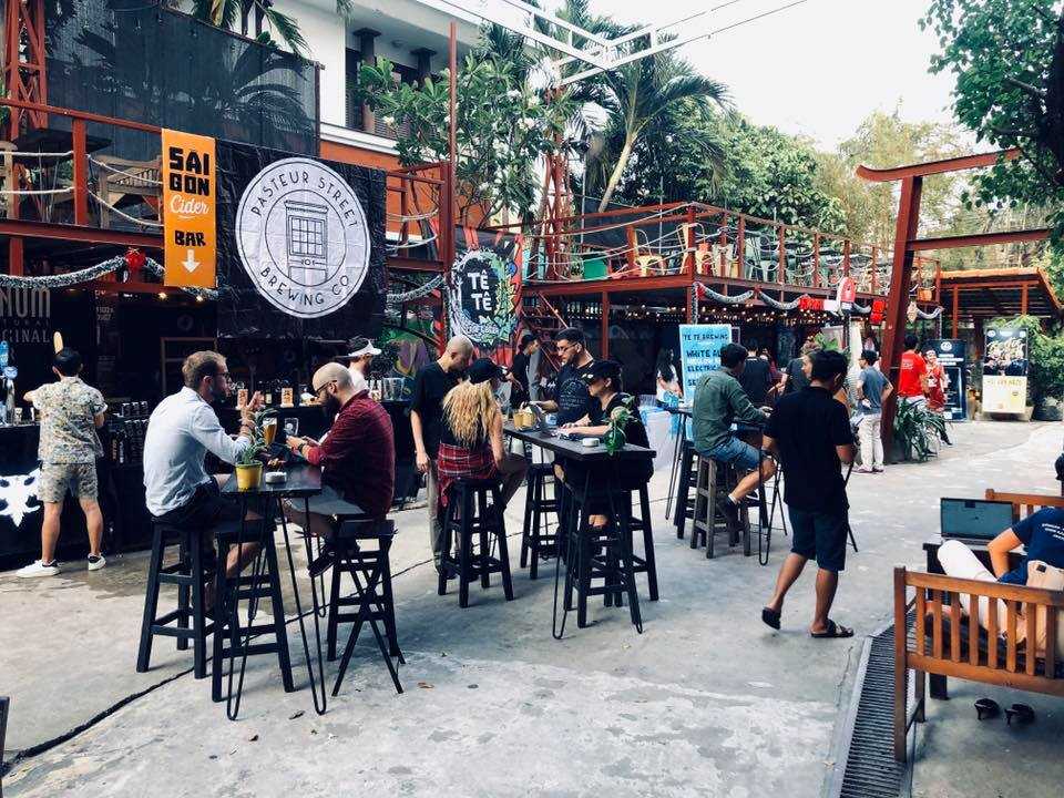Top 20 Món ngon + quán ăn trưa quận 1 Sài Gòn ngon, nổi tiếng nhất